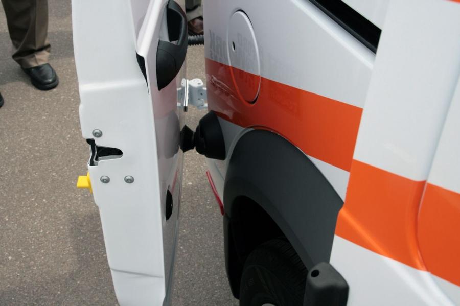  Ford Transit Connect 2010 года  (фото 72 из 109)